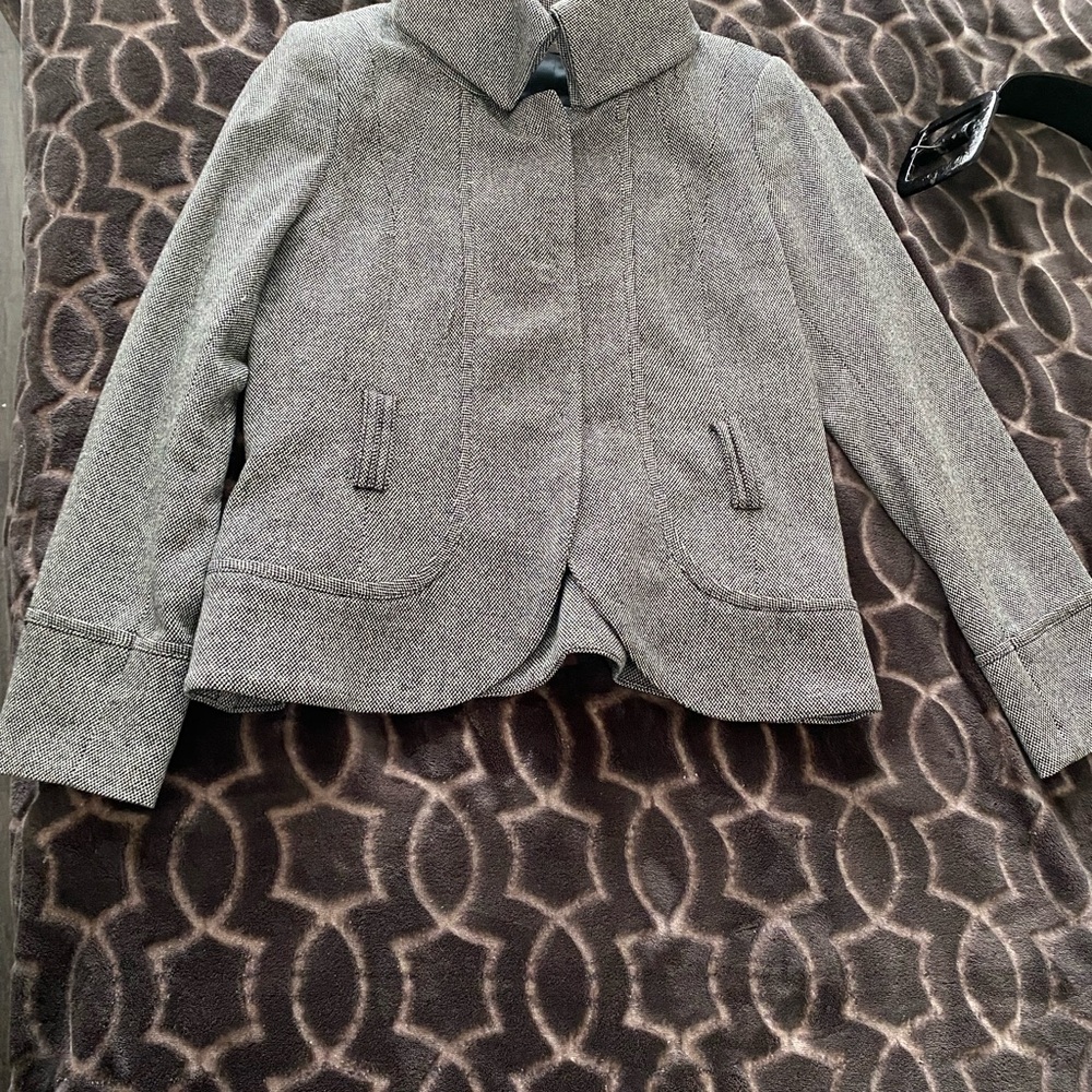 Zara Gray Belted Blazer - Picture 5 of 16
